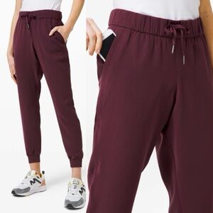 Lululemon On The Fly Jogger